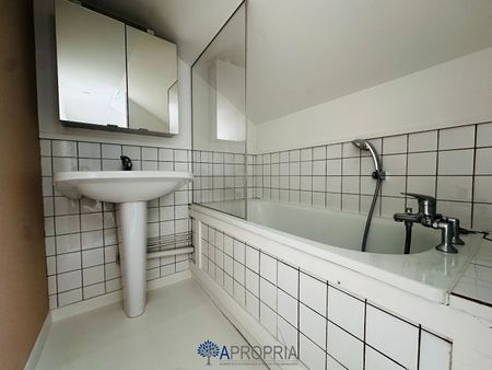 Location Appartement 2 pièces 51m² - Photo 5