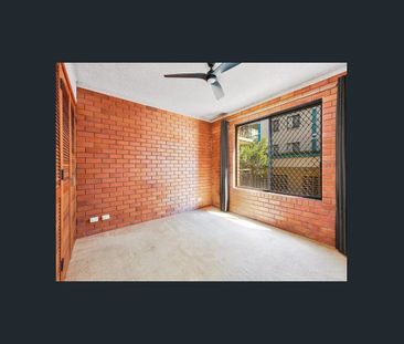 If you were any closer to the beach, you would be in the water! - Photo 3