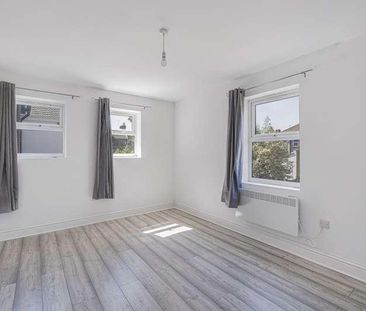 Redcliffe Gardens, Ilford, IG1 - Photo 5