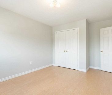 For Lease - 90 Delport Close, Brampton, Ontario - Photo 6