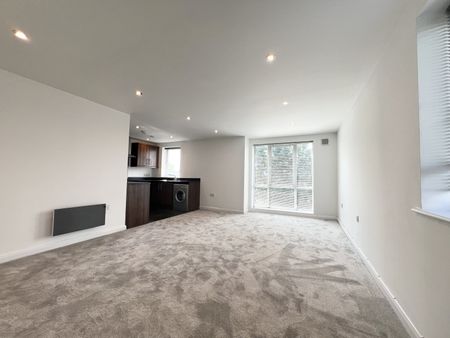 Two bedroom apartment - Photo 2