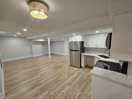 For Lease - 3331 Whilabout Terrace, Oakville, Ontario - Photo 3