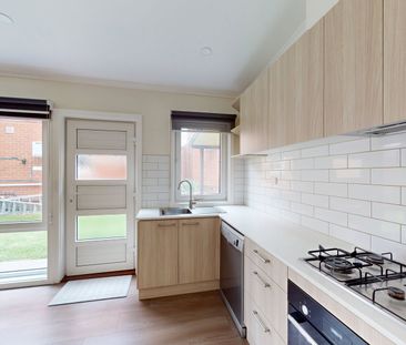 FULLY RENOVATED GEM IN THE HEART OF FITZROY NORTH - Photo 1