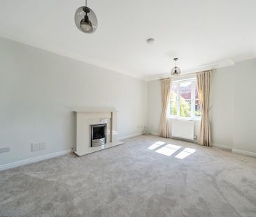 4 bedroom detached house to rent - Photo 3