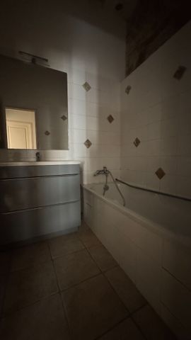 Location Appartement 2 pièces 49m² - Photo 4