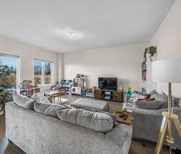 For Lease - 76 Oakmont Drive, Loyalist, Ontario - Photo 3