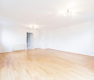 2 Bed Flat, Bearsden, G61 - Photo 1