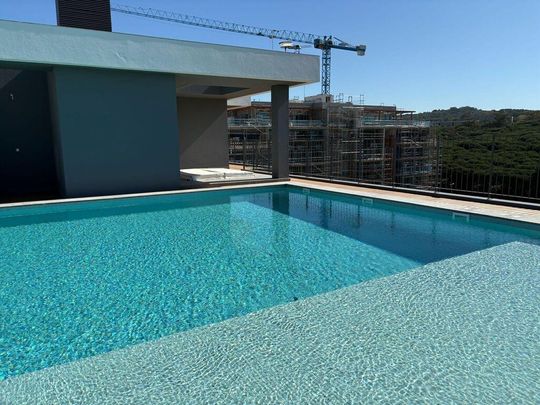 3 Bedroom Apartment with swimming pool, Miraflores, Oeiras - Photo 1