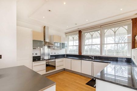 3 bedroom flat to rent - Photo 5