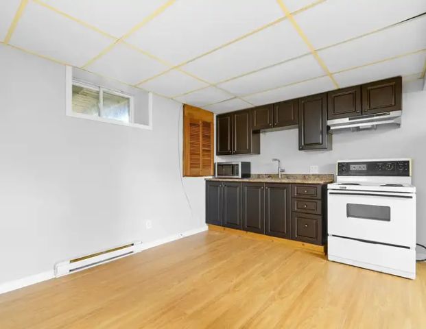 D-250 Ave. de Buckingham, Gatineau | 250 Avenue Buckingham, Gatineau - Photo 1