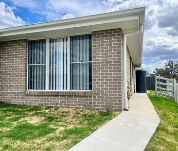 MOORE CREEK- Modern 1 Bedroom Granny Flat - Photo 1