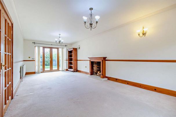 4 bedroom detached house to rent - Photo 1