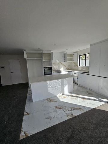 🏡 Brand New 5-Bedroom Standalone Home – Spacious - Photo 5