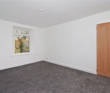 4 bedroom terraced house to rent - Photo 6
