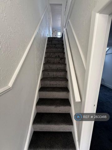 3 bedroom terraced house to rent - Photo 4