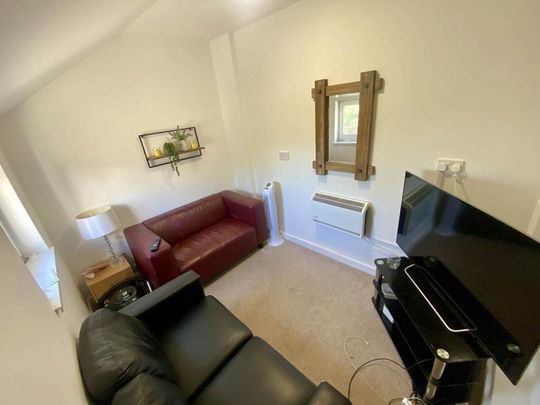 3 bedroom flat to rent - Photo 1