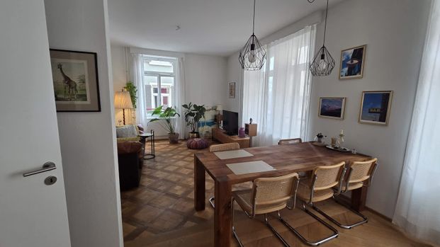 1 Zimmer, 111 m², 1. Stock - Foto 1