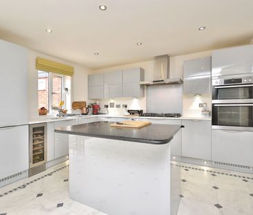 Isabel Drive, CM22, Bishop`S Stortford - Photo 6