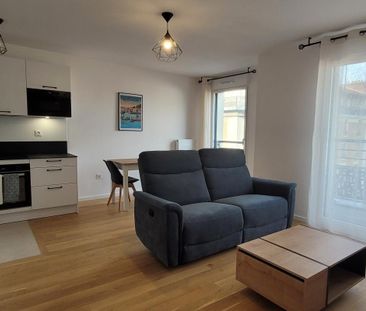 Location Appartement 2 pièces Meublé 46m² ISSY LES MOULINEAUX 92130 - Photo 6