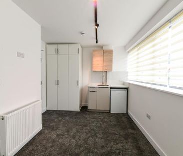 Studio to rent - Photo 3