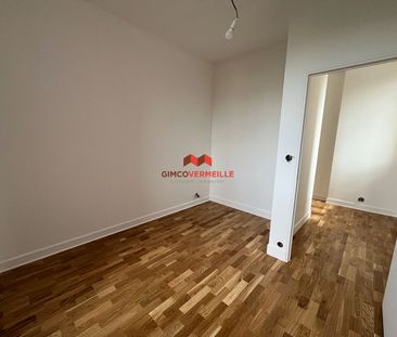 Location Appartement 4 pièces 141m² - Photo 4