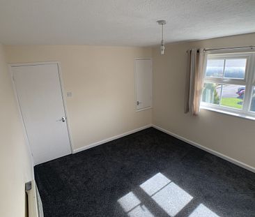 Beautifully Presented One Bedroom House to Let in Bromsgrove - Photo 2