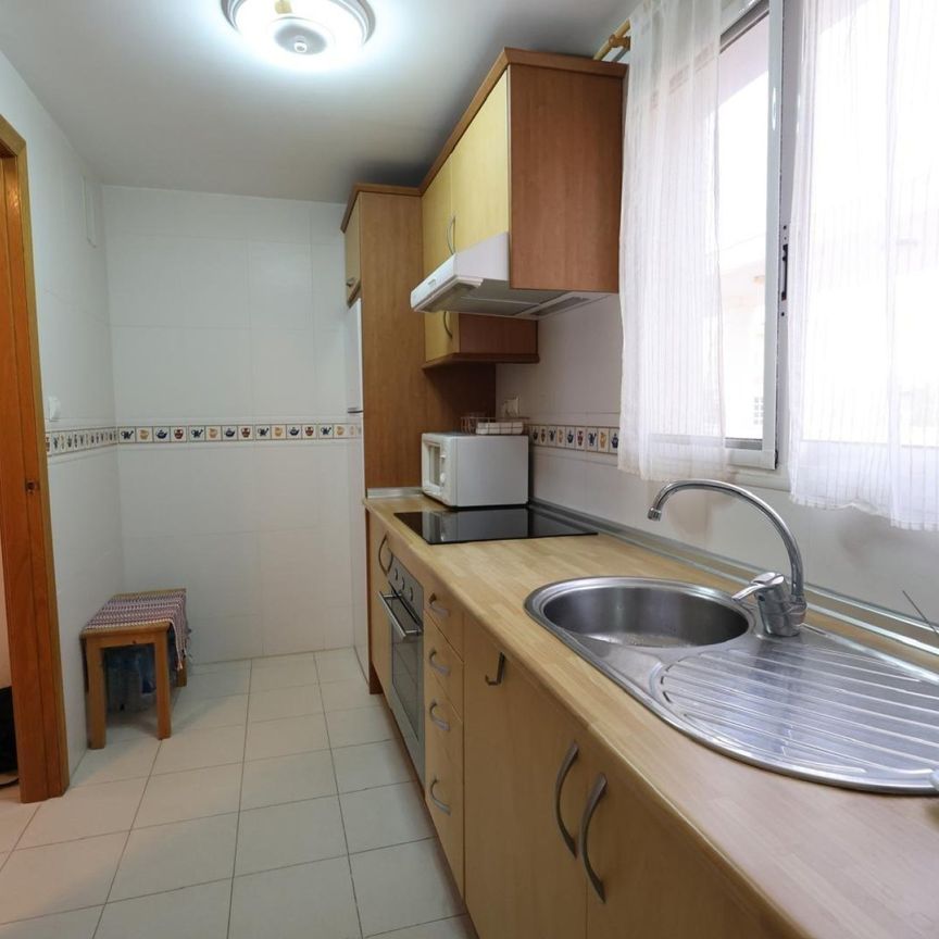 Alquiler temporada larga. Vistas al mar durante todo el año - Photo 1