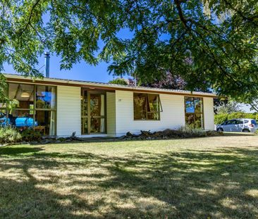Home in heart of Arrowtown - Photo 3