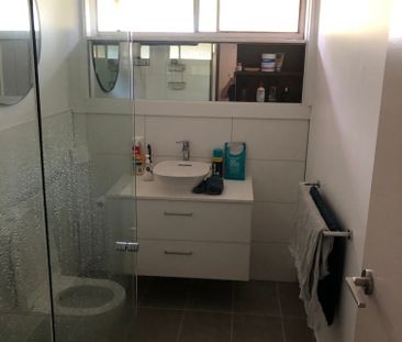 Cranbourne - Photo 1