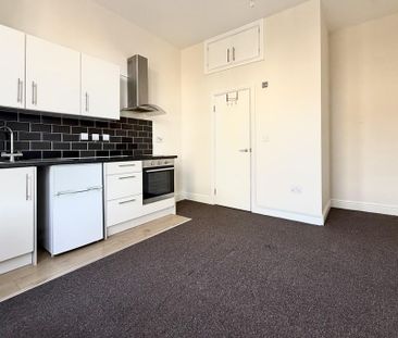 Studio to rent - Photo 5