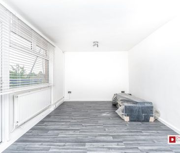 3 bedroom maisonette to rent - Photo 2