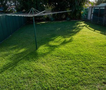 Beautifully Maintained Family Home with Large Backyard & Under-Hous... - Photo 6