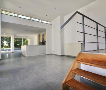 Moderne, ruime woning met 4 slpk, tuin, terras en garage voor 1.250... - Foto 1