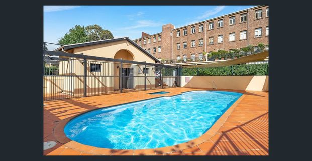 Resort Style Living in sought-after Inner West Conversion - Photo 1