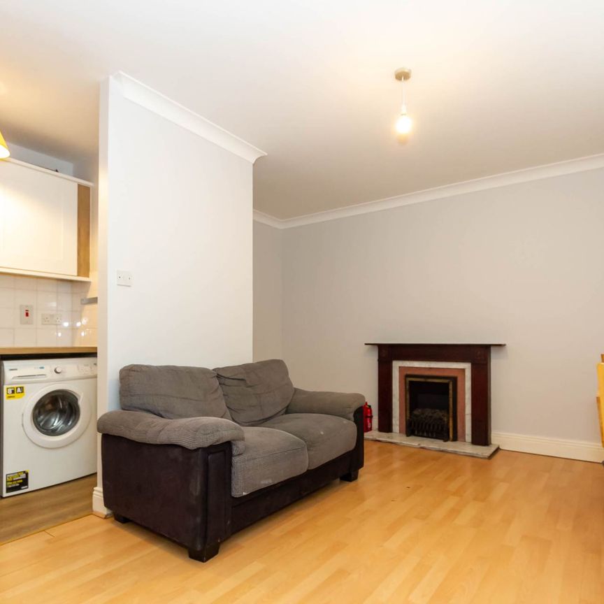 Trinity Square, Townsend Street, Dublin 2, D02 WK50 - Photo 1