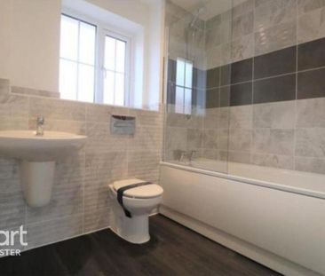 3 bedroom detached house to rent - Photo 5