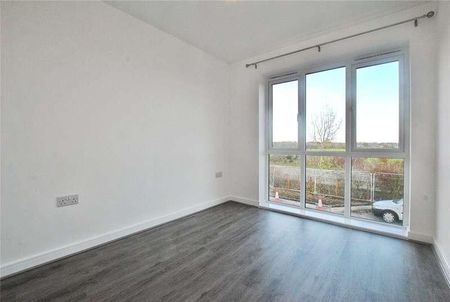 Smith Crescent, Chelmsford, CM1 - Photo 3