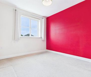 5 bedroom end of terrace house to rent - Photo 4