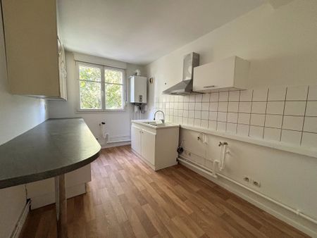Location Appartement 4 pièces 82m² MALZEVILLE 54220 - Photo 3