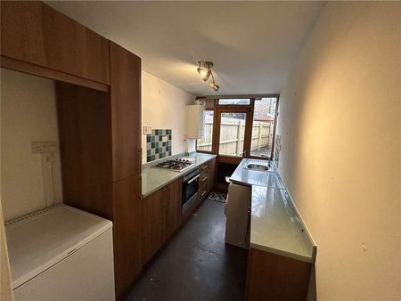 Water Lane, Salisbury, Wiltshire, SP2 - Photo 4