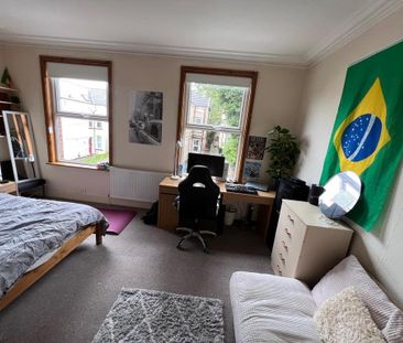 6 bedroom private hall to rent - Photo 1