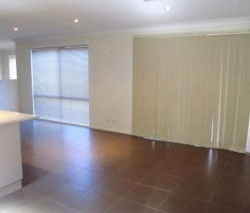 21 Bungle Bungle Crescent, Harrison ACT 2914 - House For Rent | Domain - Photo 2