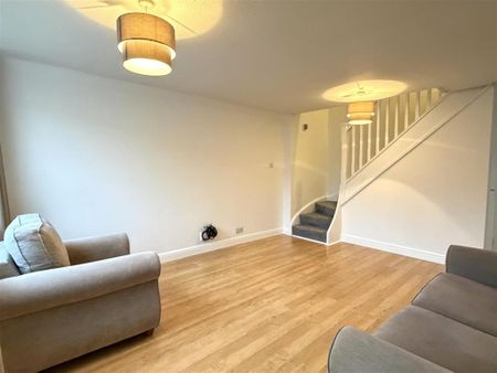 2 bedroom semi-detached house to rent - Photo 2