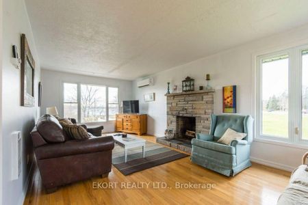 For Lease - 239 Dundas Street Unit# upper, Belleville, Ontario - Photo 4