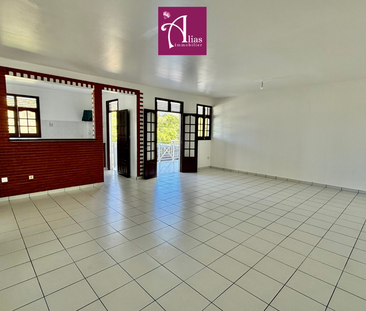 Location Appartement 3 pièces 80m² LE GOSIER 97190 - Photo 1