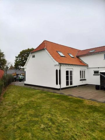 Lyst rækkehus med moderne indretning og dejlig have - Foto 4