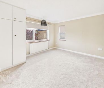 3 bedroom detached house to rent - Photo 4