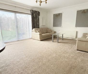 4 bedroom bungalow to rent - Photo 1