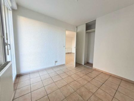 Location Appartement 2 pièces 45m² BONNEVILLE 74130 - Photo 4