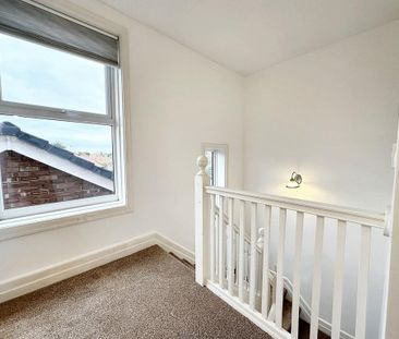 2 bedroom semi-detached house to rent - Photo 3